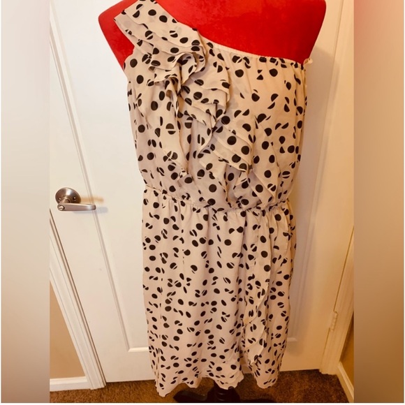 BCBG GIRL ONE SHOULDER RUFFLE DESIGN DRESS - Picture 4 of 9